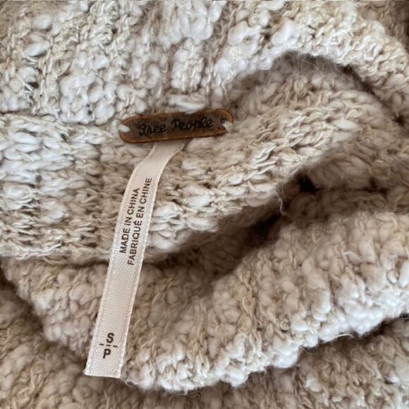 Free People Ivory Cowl Neck Oversized Sweater - Small - Picture 4 of 5